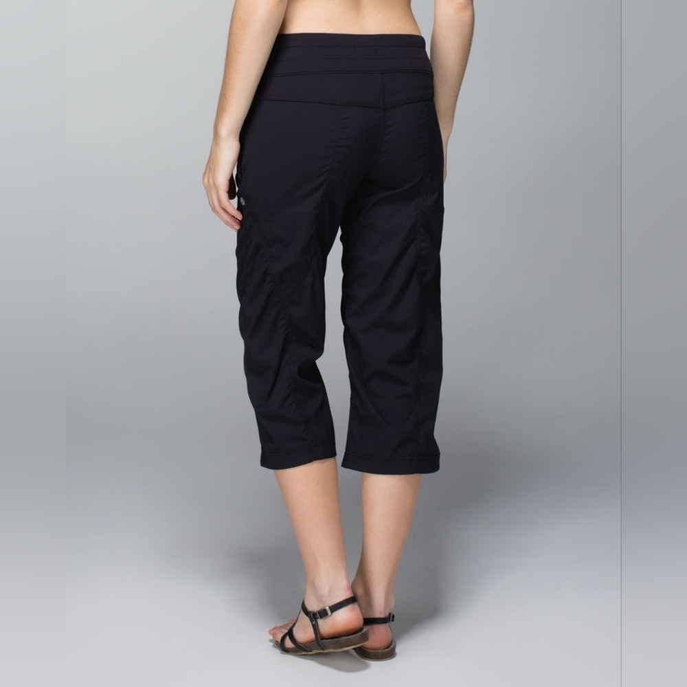 Lululemon Dance Studio Cropped Pinstriped Pant - Picture 2 of 15
